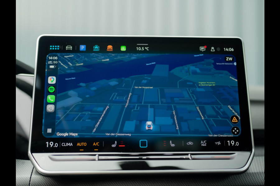 Volkswagen Golf 1.5 eTSI R-Line Edition | Panodak | IQ Light | Trekhaak wegkl. | Harman/Kardon | Head Up | Prijs Rijklaar!!