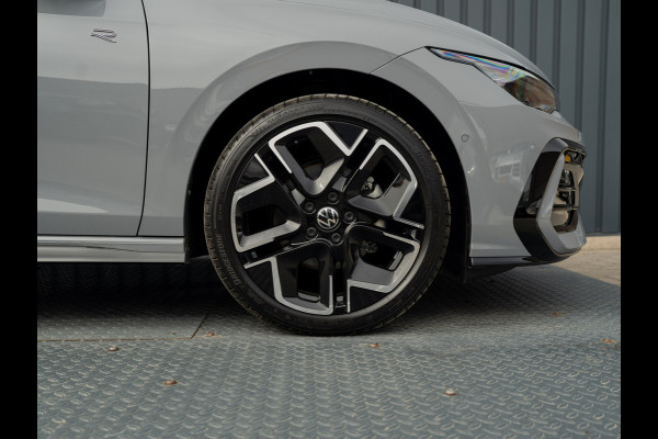 Volkswagen Golf 1.5 eTSI R-Line Edition | Panodak | IQ Light | Trekhaak wegkl. | Harman/Kardon | Head Up | Prijs Rijklaar!!