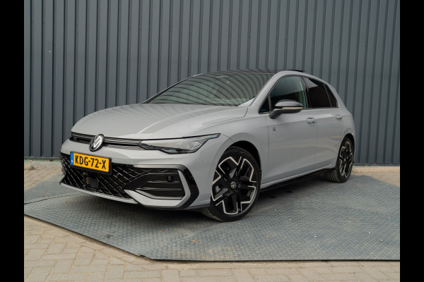 Volkswagen Golf 1.5 eTSI R-Line Edition | Panodak | IQ Light | Trekhaak wegkl. | Harman/Kardon | Head Up | Prijs Rijklaar!!