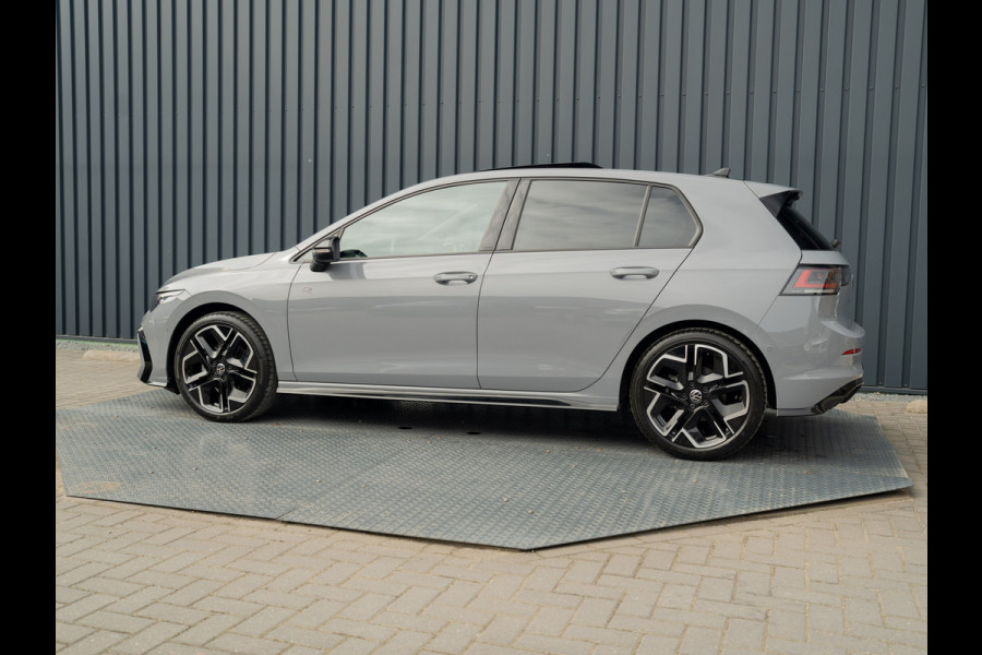 Volkswagen Golf 1.5 eTSI R-Line Edition | Panodak | IQ Light | Trekhaak wegkl. | Harman/Kardon | Head Up | Prijs Rijklaar!!