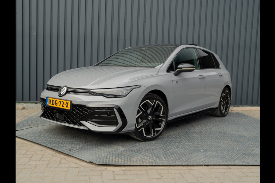 Volkswagen Golf 1.5 eTSI R-Line Edition | Panodak | IQ Light | Trekhaak wegkl. | Harman/Kardon | Head Up | Prijs Rijklaar!!