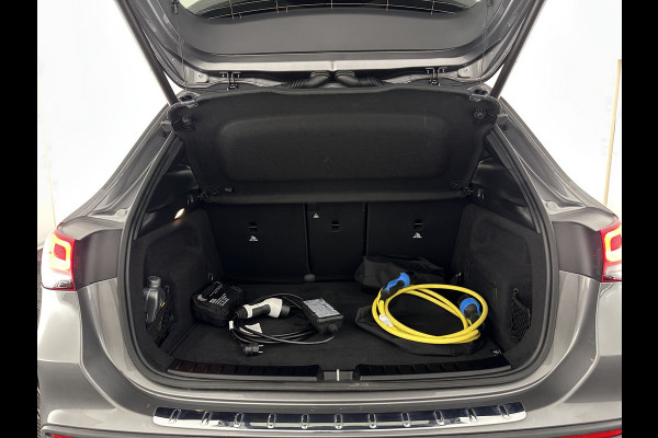 Mercedes-Benz GLA 250 e AMG Limited Business Solution (Plug-In) (INCL-BTW) Aut. *PANO | LEATHER-MICROFIBRE | MEMORY-PACK | WIDESCREEN-COCKPIT | MULTIBEAM-LED | AMBIENTLIGHT | KEYLESS | CAMERA | M-BUX-NAVI | ECC | SHIFTPADDLES | PDC | CRUISE | DAB | HEATED