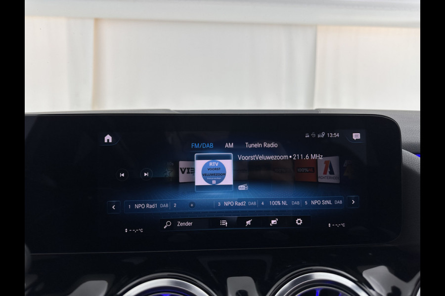 Mercedes-Benz GLA 250 e AMG Limited Business Solution (Plug-In) (INCL-BTW) Aut. *PANO | LEATHER-MICROFIBRE | MEMORY-PACK | WIDESCREEN-COCKPIT | MULTIBEAM-LED | AMBIENTLIGHT | KEYLESS | CAMERA | M-BUX-NAVI | ECC | SHIFTPADDLES | PDC | CRUISE | DAB | HEATED