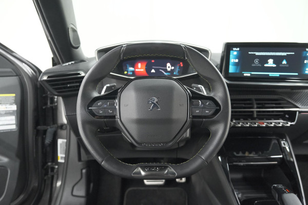 Peugeot 2008 PureTech 130 EAT8 GT | Camera | Dodehoekdetectie | Apple Carplay | Pack Winter