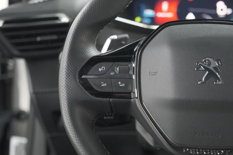 Peugeot 2008 PureTech 130 EAT8 GT | Camera | Dodehoekdetectie | Apple Carplay | Pack Winter