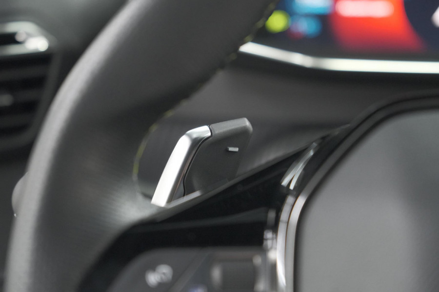 Peugeot 2008 PureTech 130 EAT8 GT | Camera | Dodehoekdetectie | Apple Carplay | Pack Winter