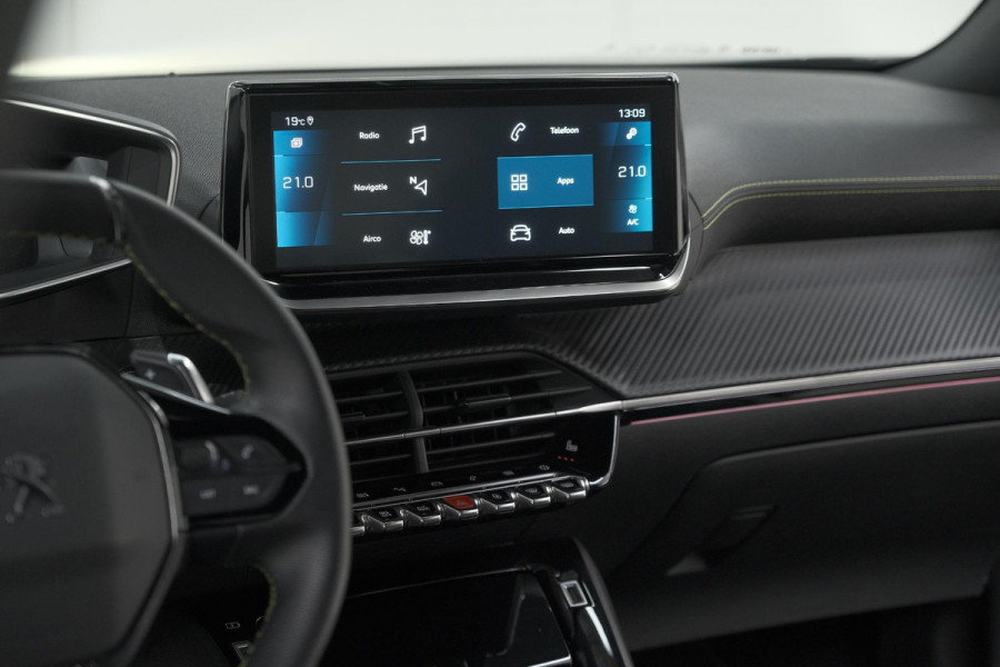 Peugeot 2008 PureTech 130 EAT8 GT | Camera | Dodehoekdetectie | Apple Carplay | Pack Winter