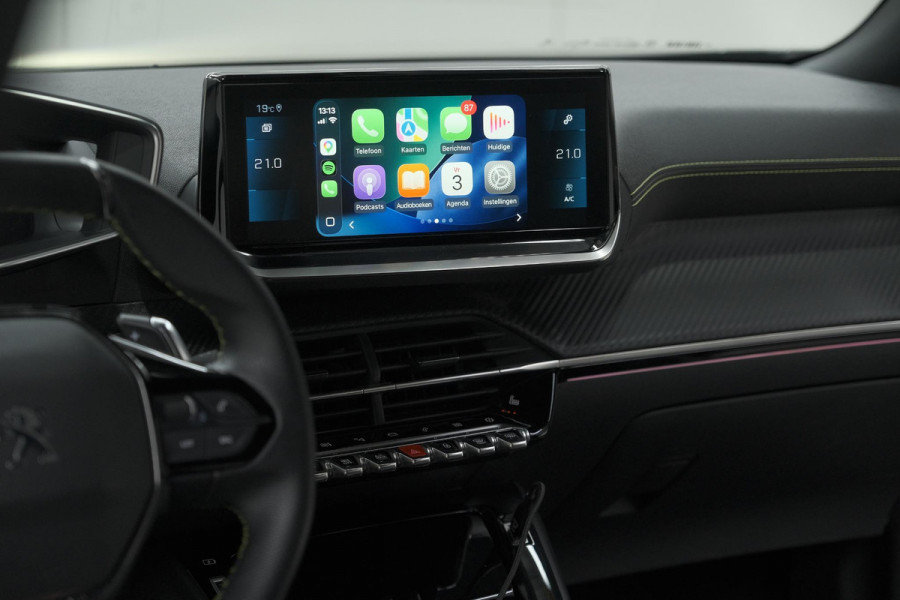 Peugeot 2008 PureTech 130 EAT8 GT | Camera | Dodehoekdetectie | Apple Carplay | Pack Winter