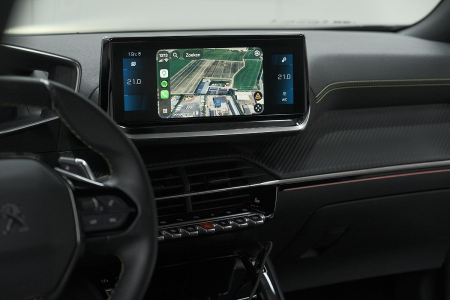 Peugeot 2008 PureTech 130 EAT8 GT | Camera | Dodehoekdetectie | Apple Carplay | Pack Winter