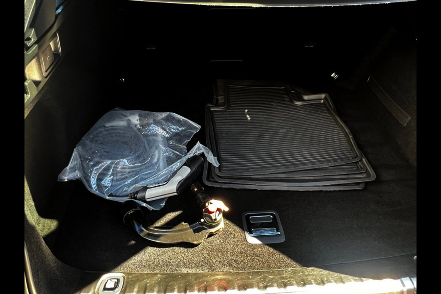 Peugeot 508 SW 1.6 HYbrid Peugeot Sport Engineered Carplay_3d Camera