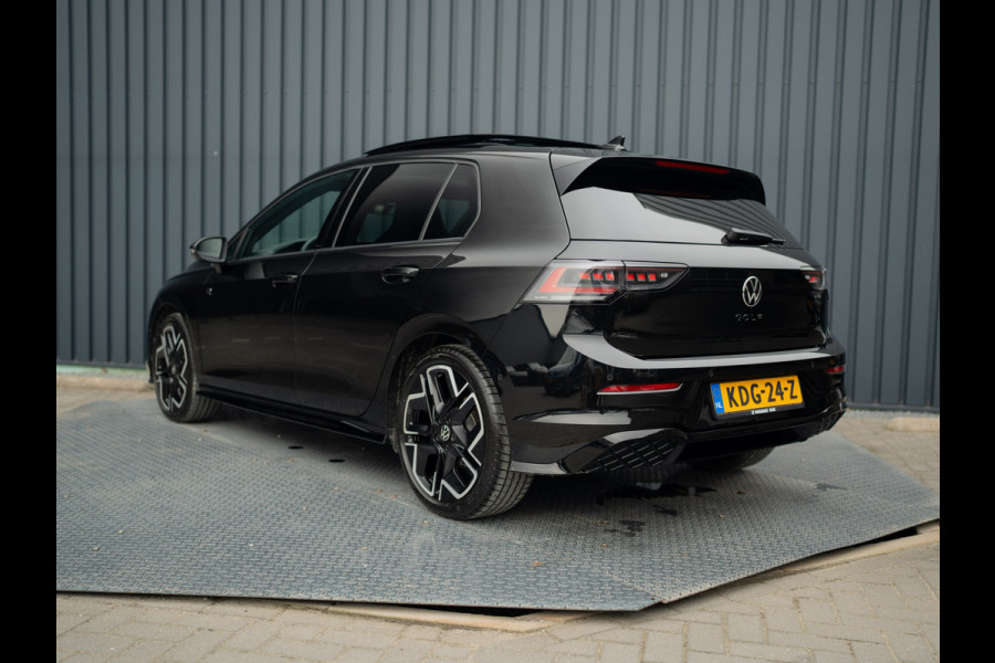Volkswagen Golf 1.5 eTSI R-Line Edition | Panodak | IQ Light | Trekhaak wegkl. | Harman/Kardon | Head Up | Prijs Rijklaar!!