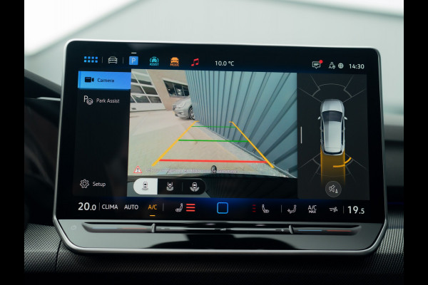 Volkswagen Golf 1.5 eTSI R-Line Edition | Panodak | IQ Light | Trekhaak wegkl. | Harman/Kardon | Head Up | Prijs Rijklaar!!