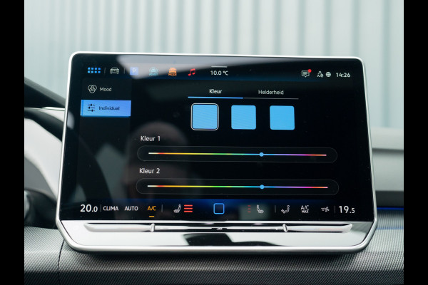 Volkswagen Golf 1.5 eTSI R-Line Edition | Panodak | IQ Light | Trekhaak wegkl. | Harman/Kardon | Head Up | Prijs Rijklaar!!