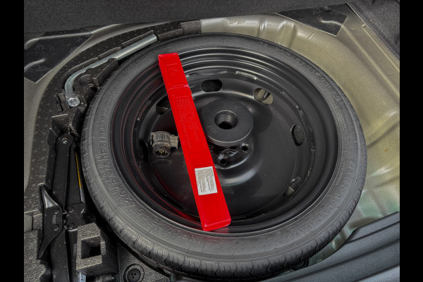 Škoda Karoq 1.5 TSI ACT Sportline Business | Camera | Adapt. Cr. | Stoel & Stuur verw. | Prijs Rijklaar!!