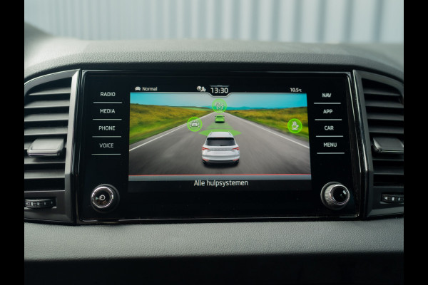 Škoda Karoq 1.5 TSI ACT Sportline Business | Camera | Adapt. Cr. | Stoel & Stuur verw. | Prijs Rijklaar!!