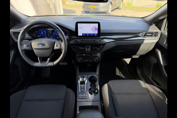 Ford Focus 1.5 ST Line X Business / Automaat / Carplay / Camera / Keyless / Sensoren V+A /