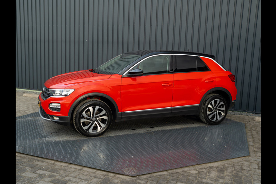 Volkswagen T-Roc 1.5 TSI Active | Stoelverw. | Apple Carplay / Android Auto | Prijs Rijklaar!!