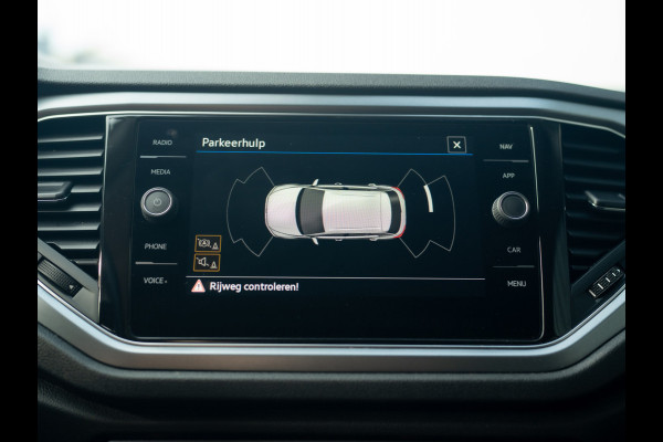 Volkswagen T-Roc 1.5 TSI Active | Stoelverw. | Apple Carplay / Android Auto | Prijs Rijklaar!!