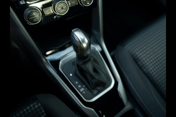 Volkswagen T-Roc 1.5 TSI Active | Stoelverw. | Apple Carplay / Android Auto | Prijs Rijklaar!!