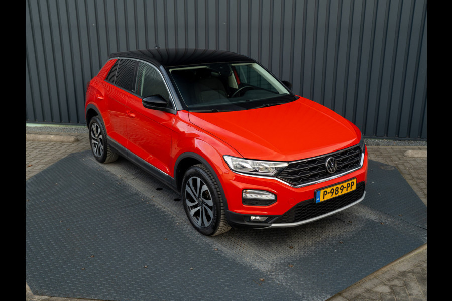 Volkswagen T-Roc 1.5 TSI Active | Stoelverw. | Apple Carplay / Android Auto | Prijs Rijklaar!!