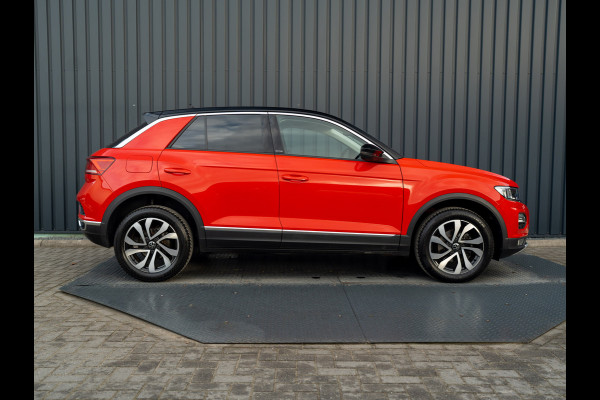 Volkswagen T-Roc 1.5 TSI Active | Stoelverw. | Apple Carplay / Android Auto | Prijs Rijklaar!!