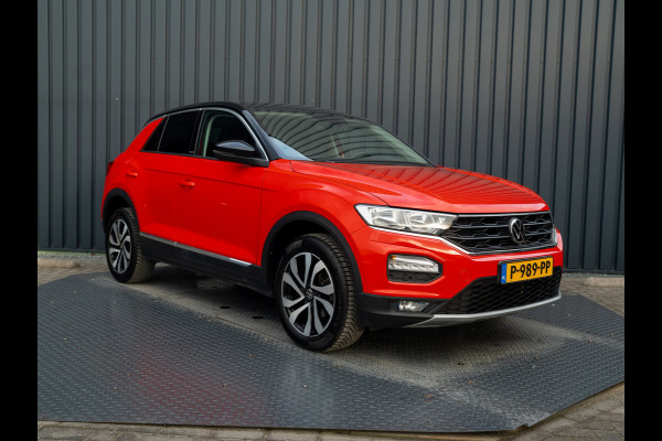 Volkswagen T-Roc 1.5 TSI Active | Stoelverw. | Apple Carplay / Android Auto | Prijs Rijklaar!!