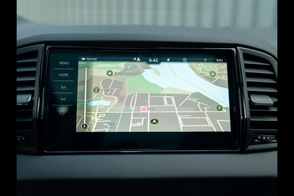 Škoda Karoq 1.5 TSI ACT Sportline Business | Pano | Trekhaak wegkl. | Stoelgeheugen | 360 Camera | Prijs Rijklaar!!