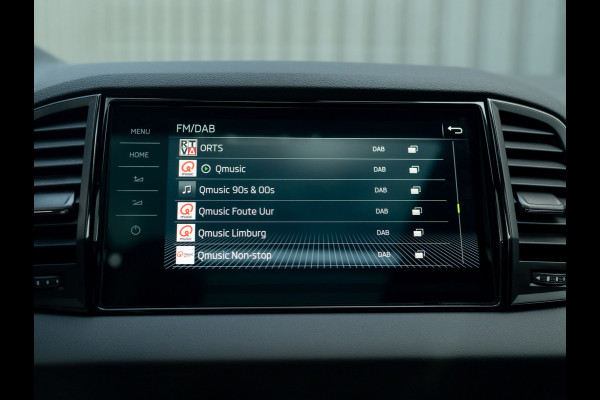 Škoda Karoq 1.5 TSI ACT Sportline Business | Pano | Trekhaak wegkl. | Stoelgeheugen | 360 Camera | Prijs Rijklaar!!