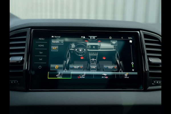 Škoda Karoq 1.5 TSI ACT Sportline Business | Pano | Trekhaak wegkl. | Stoelgeheugen | 360 Camera | Prijs Rijklaar!!