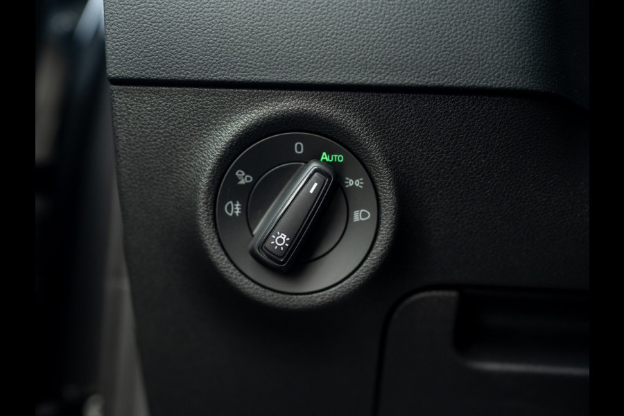 Škoda Karoq 1.5 TSI ACT Sportline Business | Pano | Trekhaak wegkl. | Stoelgeheugen | 360 Camera | Prijs Rijklaar!!