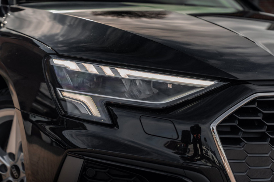 Audi A3 Limousine 30 TFSI S Edition 110 PK Aut. 2x S-Line Pano LED Matrix Trekhaak 17''