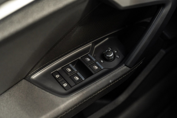 Audi A3 Limousine 30 TFSI S Edition 110 PK Aut. 2x S-Line Pano LED Matrix Trekhaak 17''