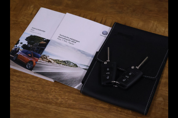 Volkswagen Polo 1.0 TSI Highline [APPLE CARPLAY, ANDROID AUTO, AUTOMATISCH DIMLICHT, CLIMATE CONTROL, CRUISE CONTROL, NIEUWSTAAT]