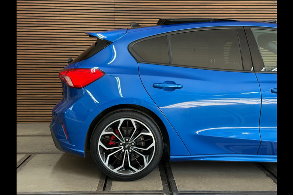 Ford Focus 1.5 EcoBoost ST Line Business | 184PK | Pano | Full LED | Comfort-Pack | Winter-Pack | ST Styling-Pack | SYNC3-APPLink