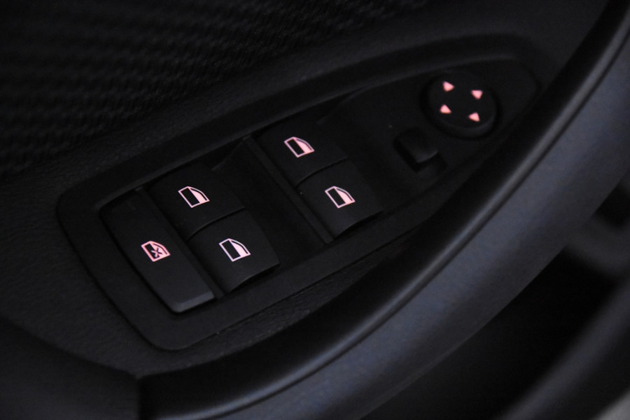 BMW X1 sDrive18i *1ste Eigenaar*Navigatie*Camera*Cruise Control*