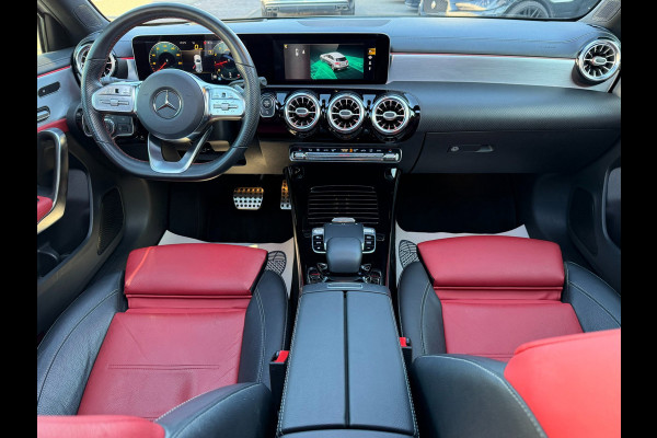 Mercedes-Benz A-Klasse 200 Premium AMG PAKKET l SFEERVERL. l PANO