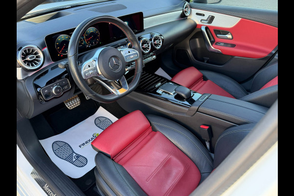 Mercedes-Benz A-Klasse 200 Premium AMG PAKKET l SFEERVERL. l PANO