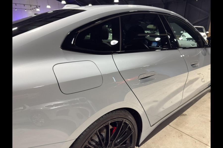 BMW 4 Serie Gran Coupé M440i xDrive | Laser | Memory | Schuif-/kanteldak | H&K | 20 "| Head Up | Vele opties.....