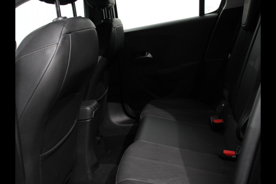 Opel Corsa 1.2 turbo 102pk Elegance | Navigatie | Apple Carplay/Android Auto | Climate Control | Camera | Parkeer sensoren V+A | Lichtmetalen Velgen | Cruise Control