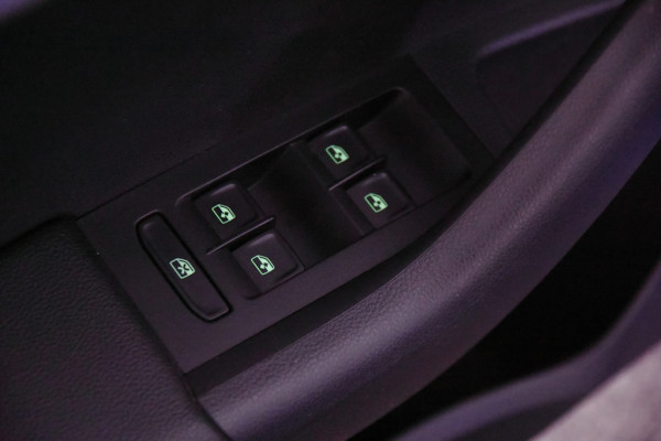 Škoda Octavia Combi 1.0 TSI Greentech Ambition *1ste Eigenaar*Navigatie*PDC*Trekhaak*