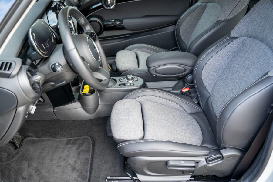 MINI Mini Electric Business Edition 33 kWh|Prijs rijklaar incl. 12 mnd garantie||Bluetooth NAV LMV Parkeersensoren achter Camera