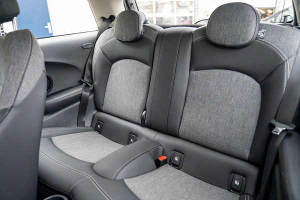 MINI Mini Electric Business Edition 33 kWh|Prijs rijklaar incl. 12 mnd garantie||Bluetooth NAV LMV Parkeersensoren achter Camera