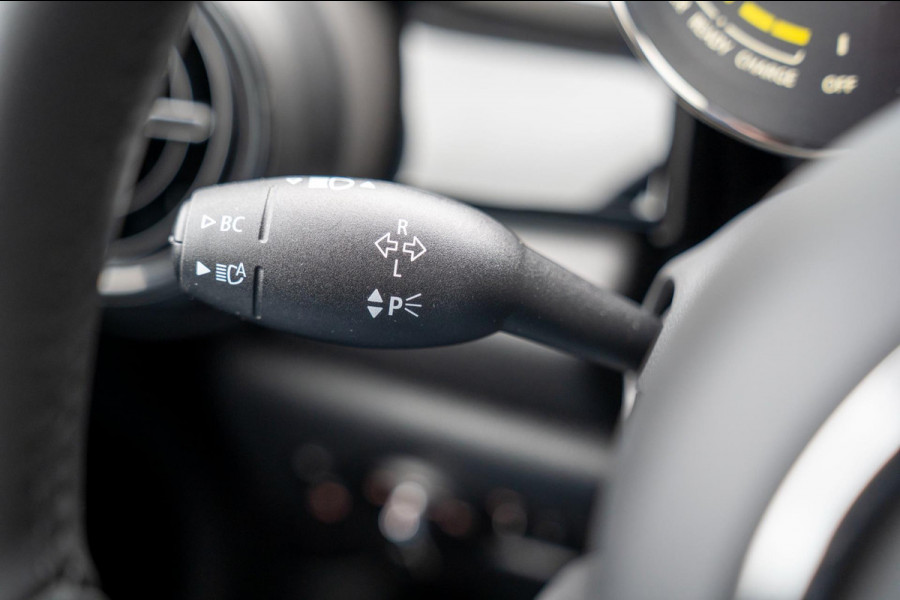 MINI Mini Electric Business Edition 33 kWh|Prijs rijklaar incl. 12 mnd garantie||Bluetooth NAV LMV Parkeersensoren achter Camera