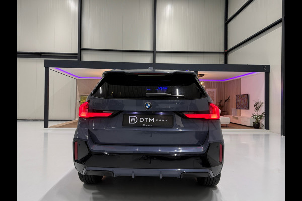 BMW X1 BMW sDrive20i M Sport Pano Sportstoelen ACC Trekhaak Navi LED Camera Carplay