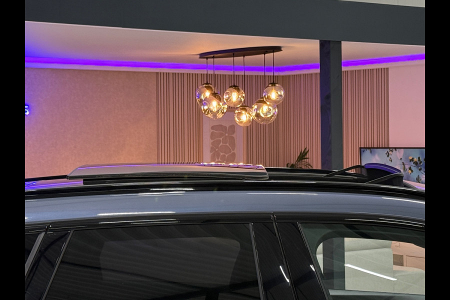 BMW X1 BMW sDrive20i M Sport Pano Sportstoelen ACC Trekhaak Navi LED Camera Carplay
