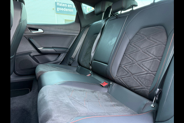 Seat Leon 1.5 eTSI FR Launch Edition - Automaat - schuif-/kanteldak - Beats - Trekhaak - Org.NL