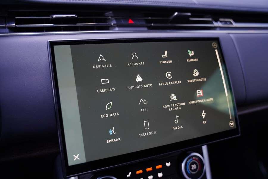 Land Rover Range Rover P 440 SE Zwart Leder / 23 Inch / Panoramadak