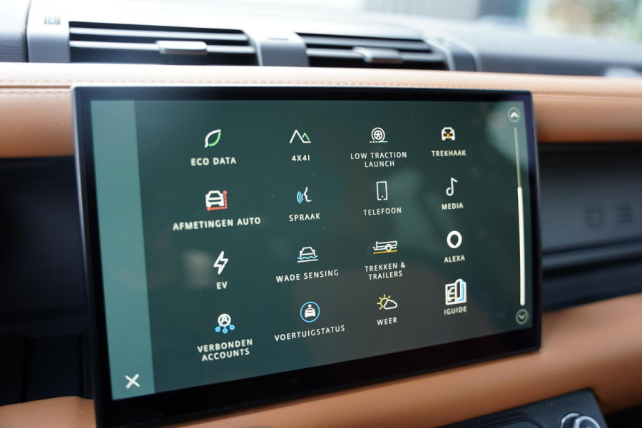 Land Rover Defender 110 P 400 E X-Dynamic HSE / Panoramadak / Meridian / BTW