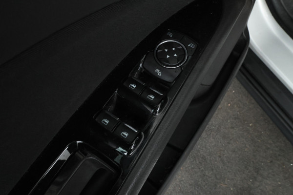 Ford Mondeo Wagon 2.0 EcoBlue Titanium Navigatie, Climate, Trekhaak,