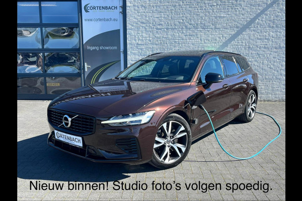 Volvo V60 2.0 T6 Recharge AWD R-Design Plug-in Hybrid | Panorama dak | Zwenkbare trekhaak | Memory |